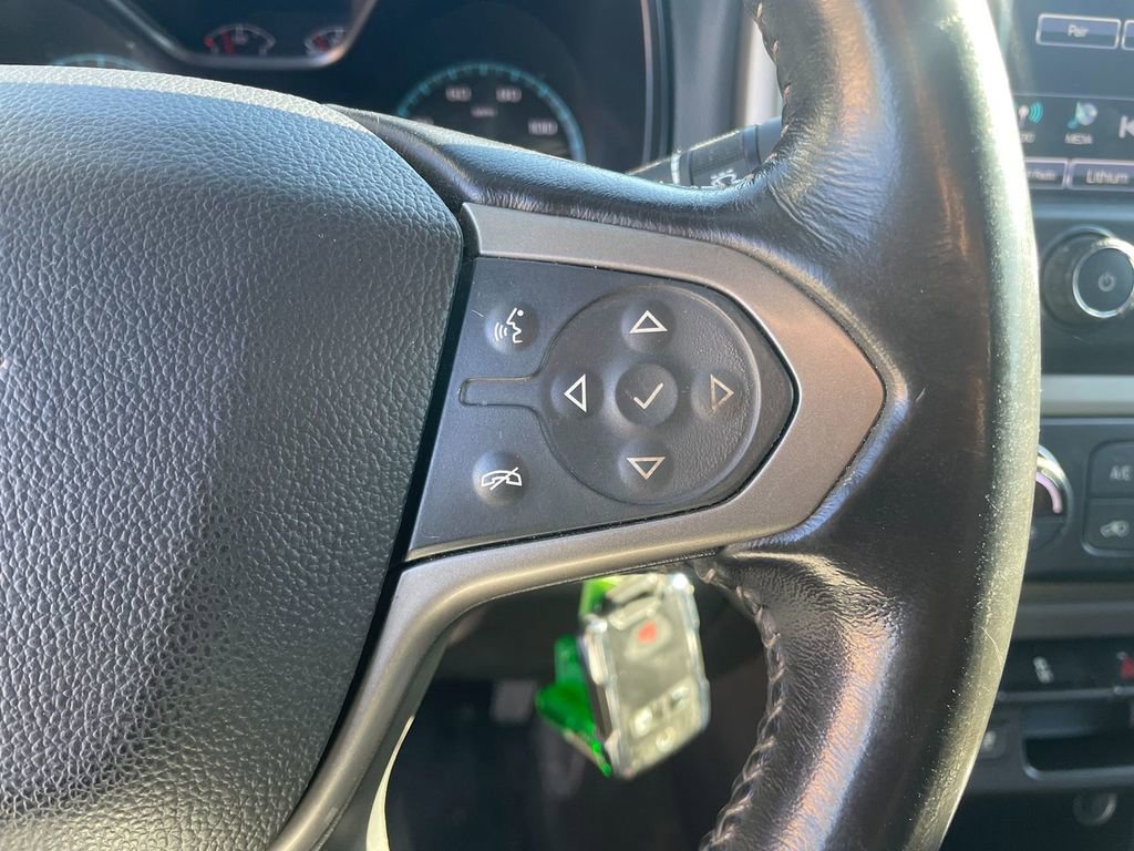 Used 2017 Chevrolet Colorado Z71 AWD/4WD image 17