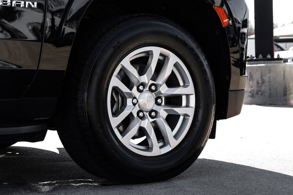 Used 2023 Chevrolet Suburban LS image 58