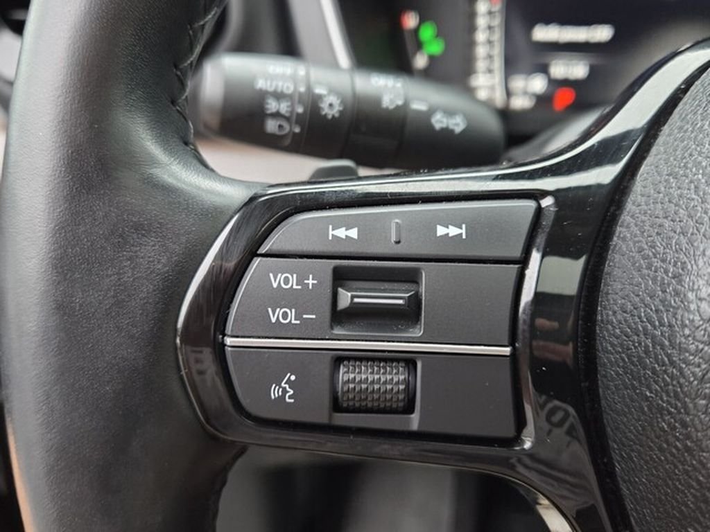 Used 2025 Honda Pilot Elite image 29