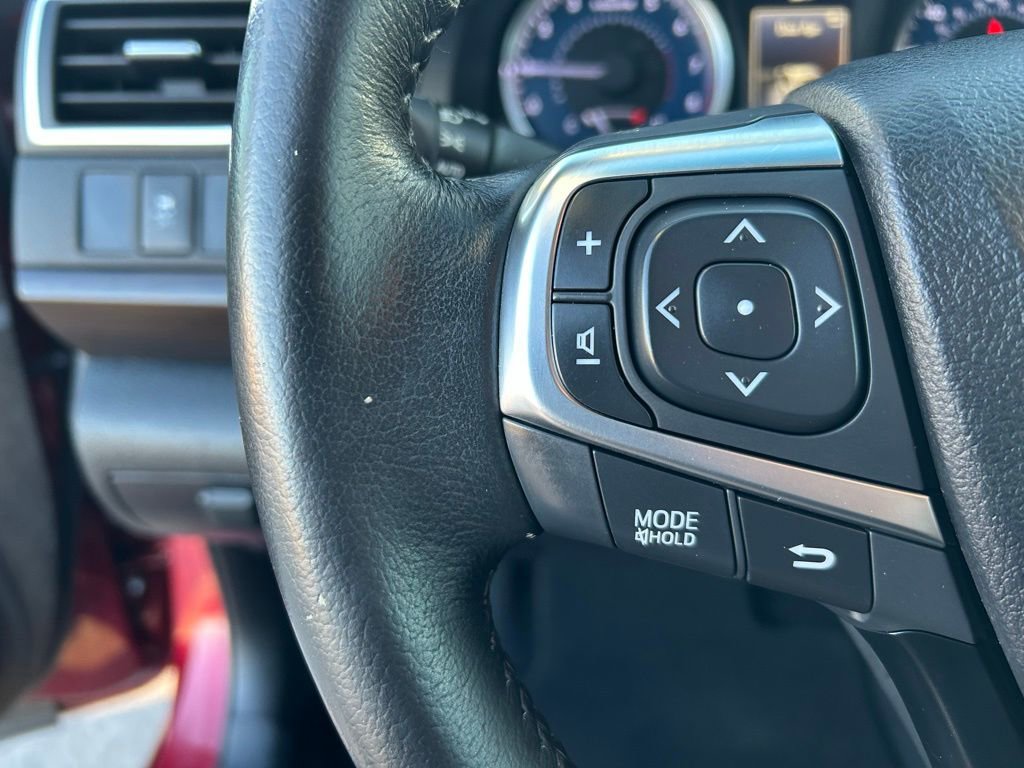 Used 2016 Toyota Camry XLE image 19