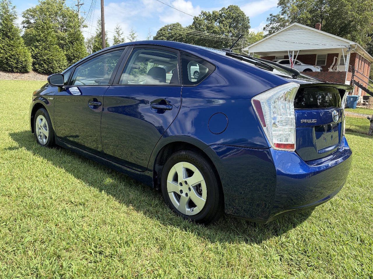 Used 2010 Toyota Prius Three FWD image 5