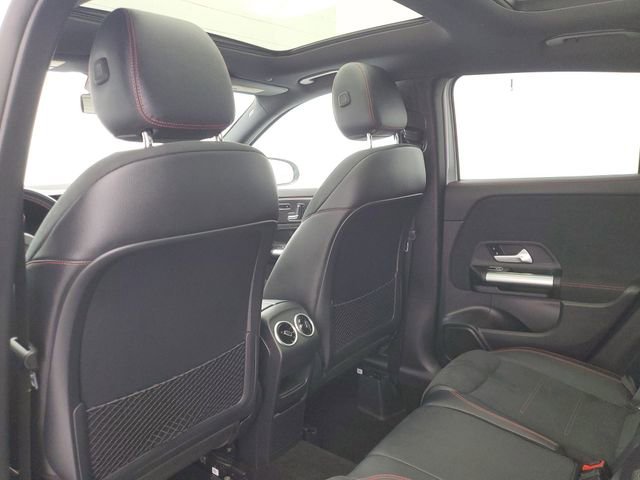 Used 2023 Mercedes-Benz GLA 250 image 14