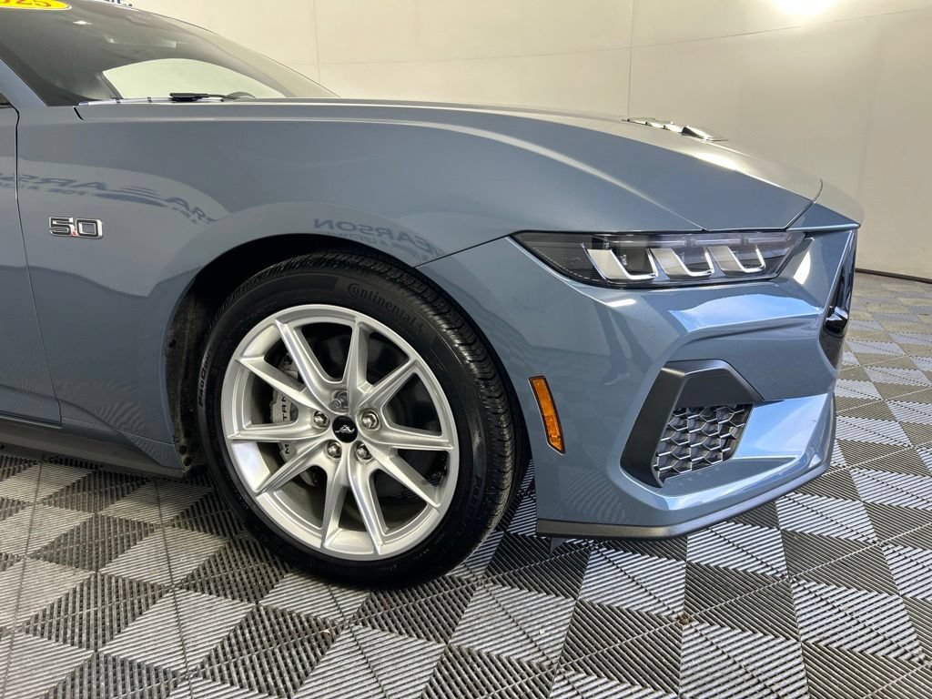 Used 2025 Ford Mustang GT Premium RWD image 8