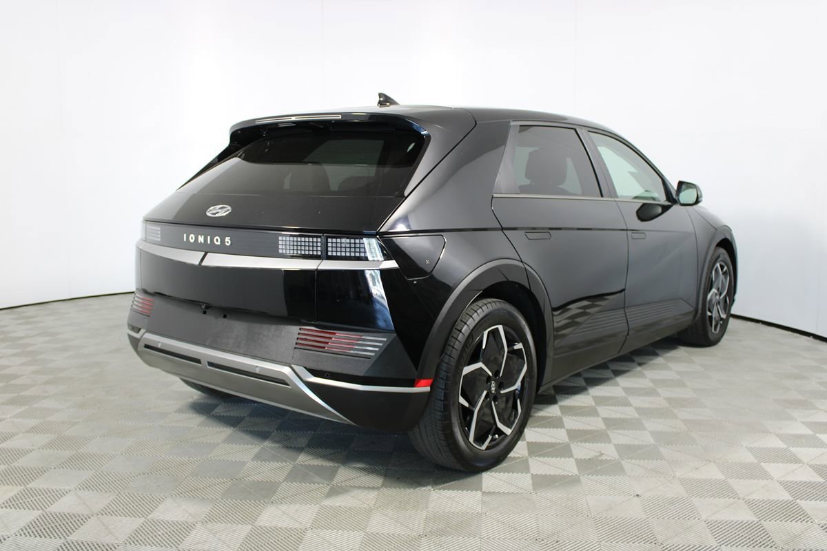 Used 2024 Hyundai Ioniq 5 SE image 34