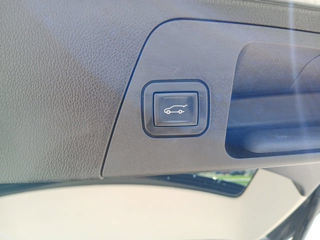 Certified 2020 Buick Envision Essence AWD/4WD image 26