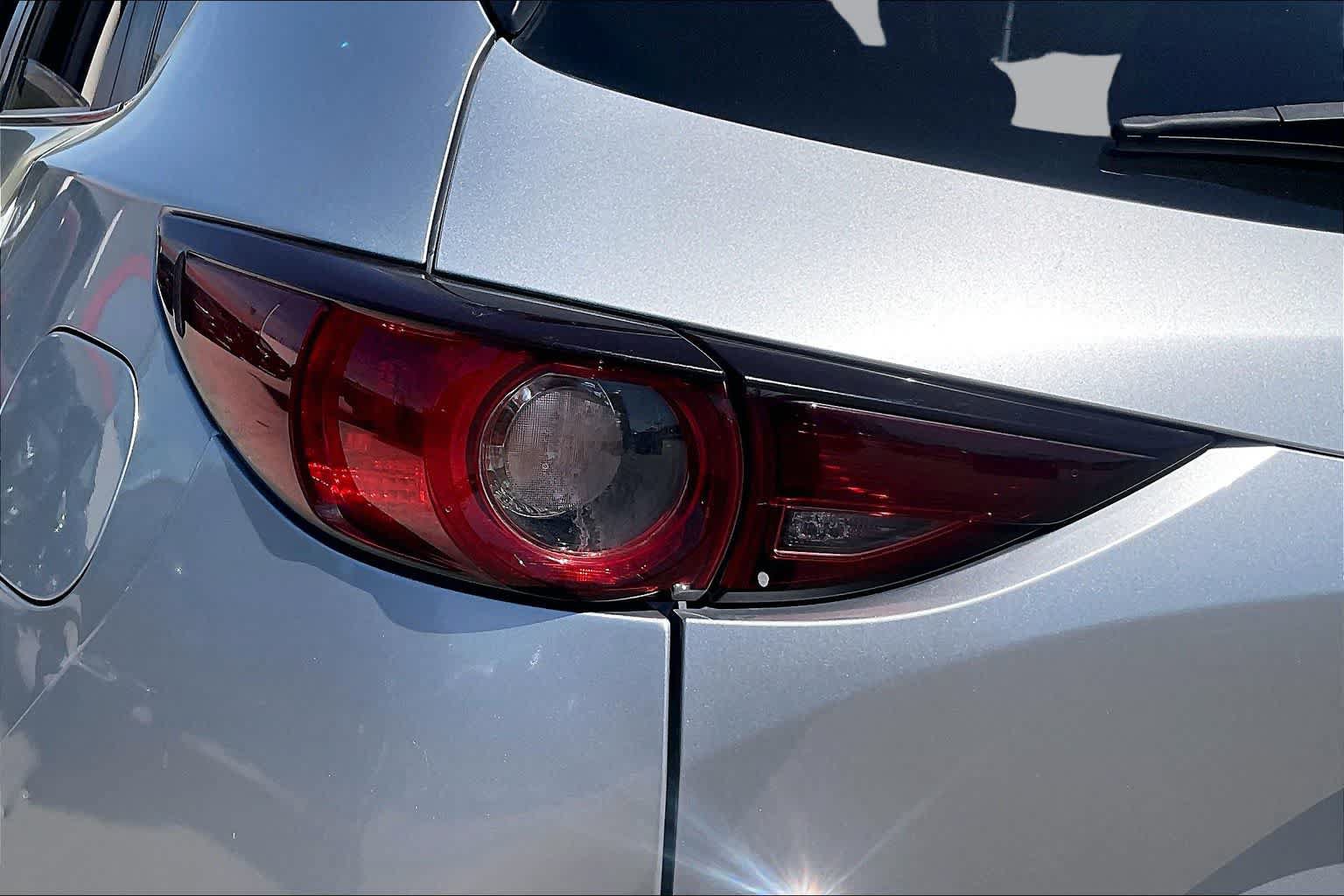 Used 2017 MAZDA CX-5 Touring FWD image 28