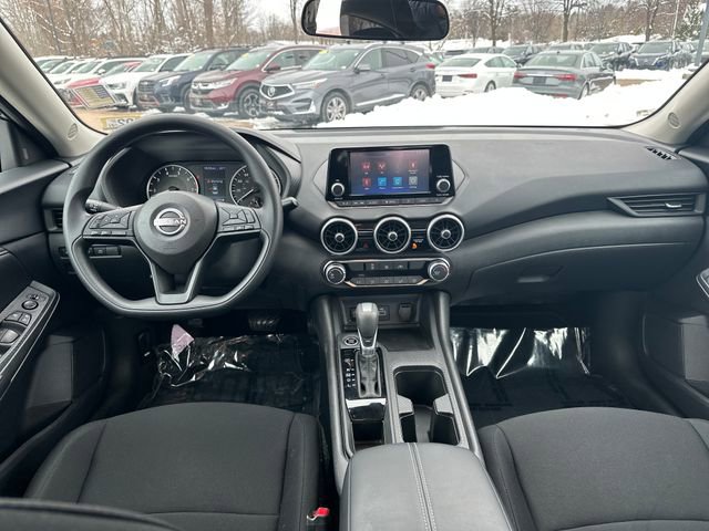 Used 2025 Nissan Sentra S image 10