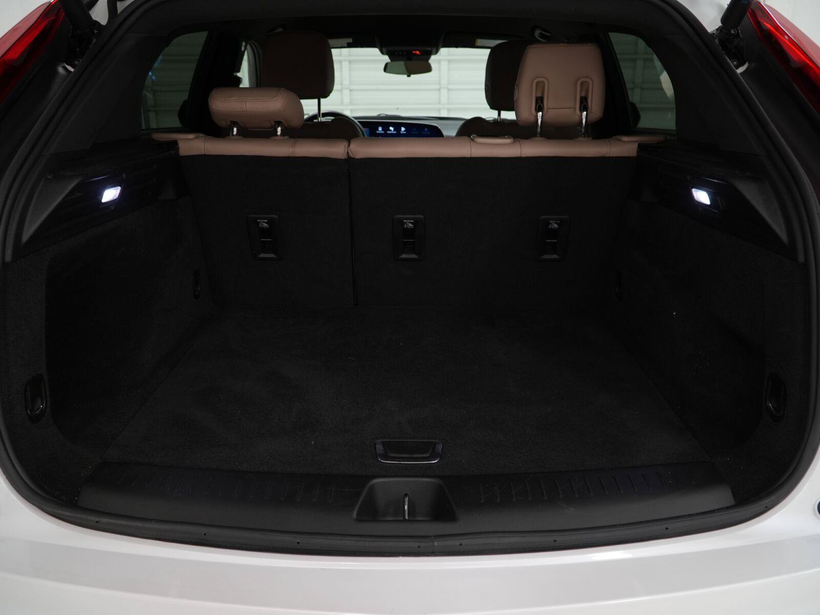 Used 2024 Cadillac XT4 Luxury FWD image 8