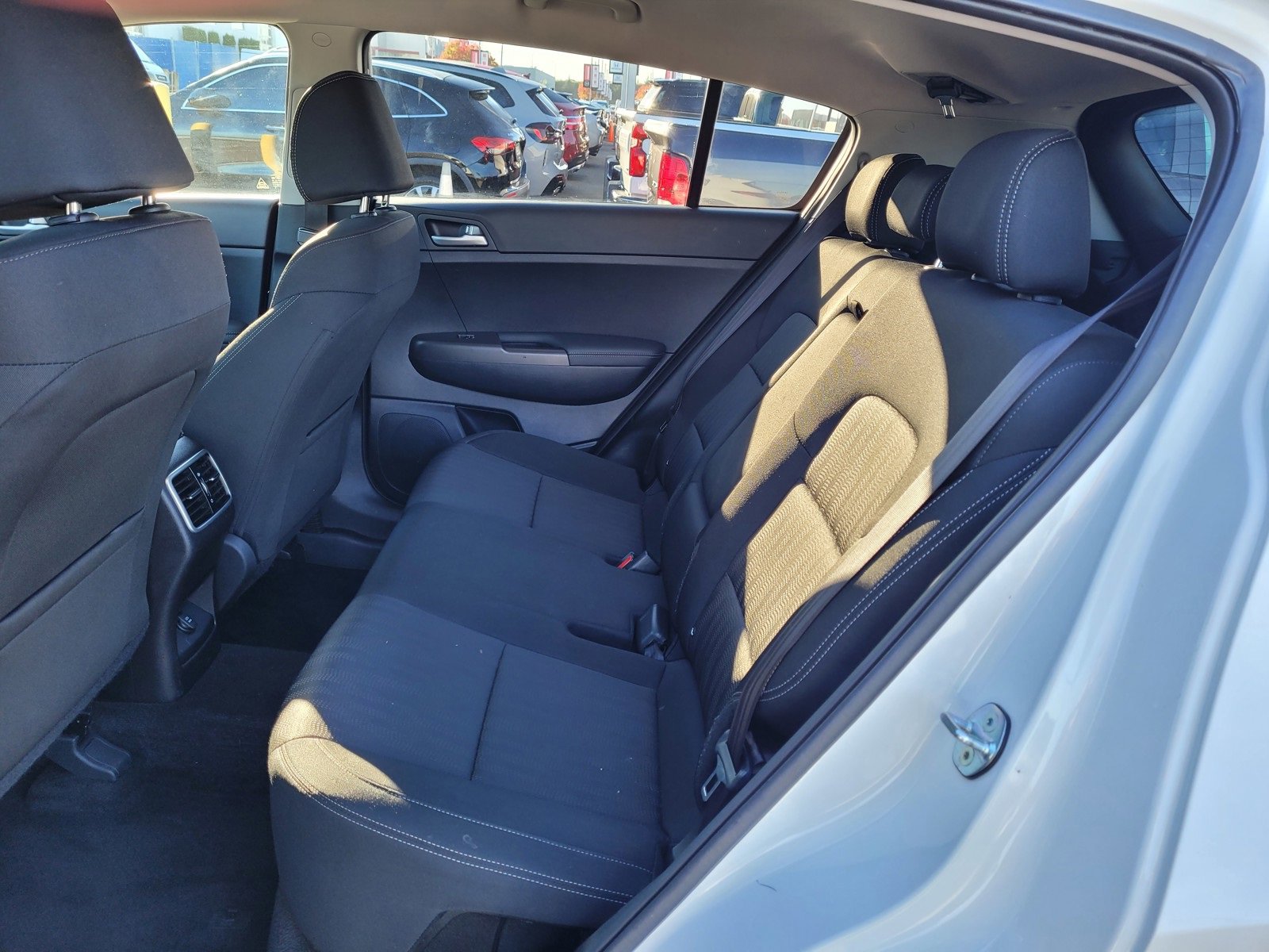 Used 2021 Kia Sportage LX image 13