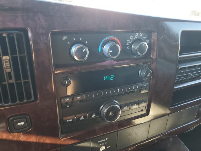 Used 2010 Chevrolet Express 3500 LT w/ LT Preferred Equipment Group RWD image 25