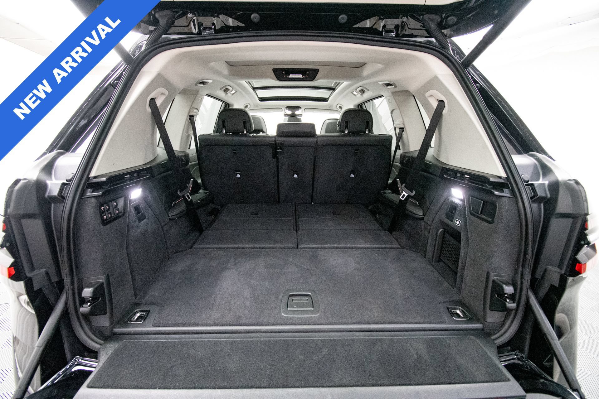 Used 2026 BMW X7 xDrive40i w/ Premium Package AWD/4WD image 38