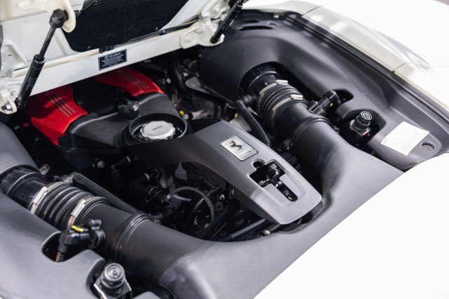 Used 2018 Ferrari 488 Spider image 20