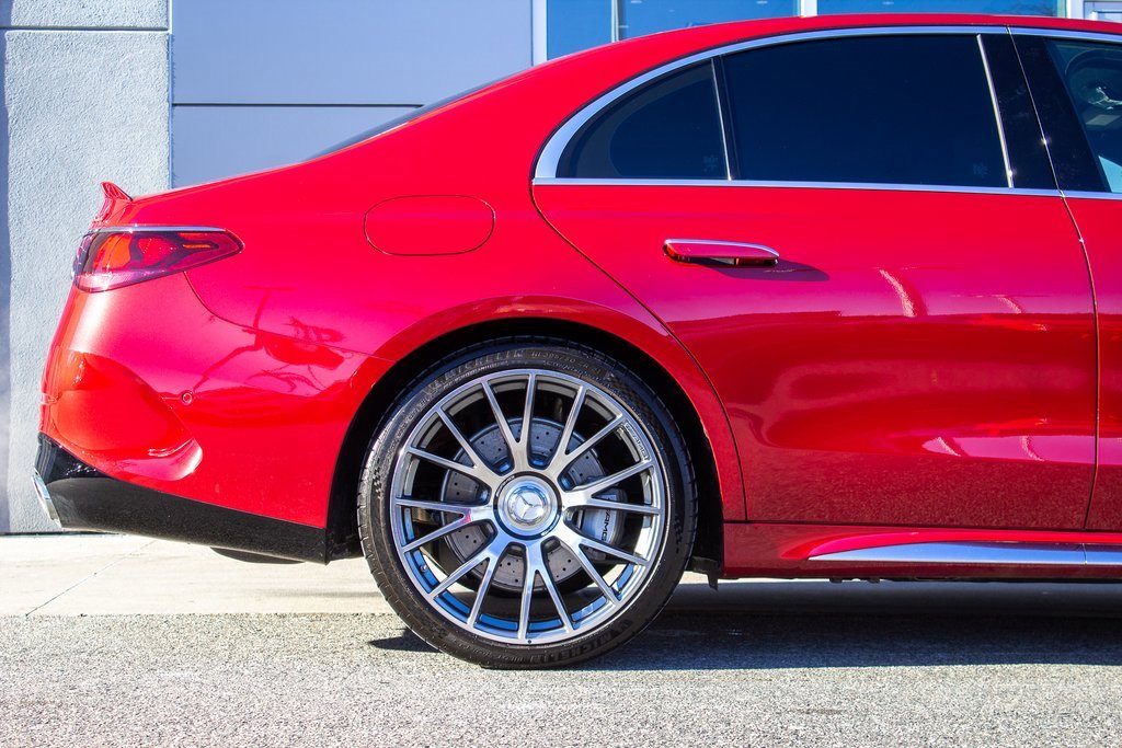 Used 2025 Mercedes-Benz E 53 AMG e 4MATIC Sedan w/ Driver Assistance Package image 6