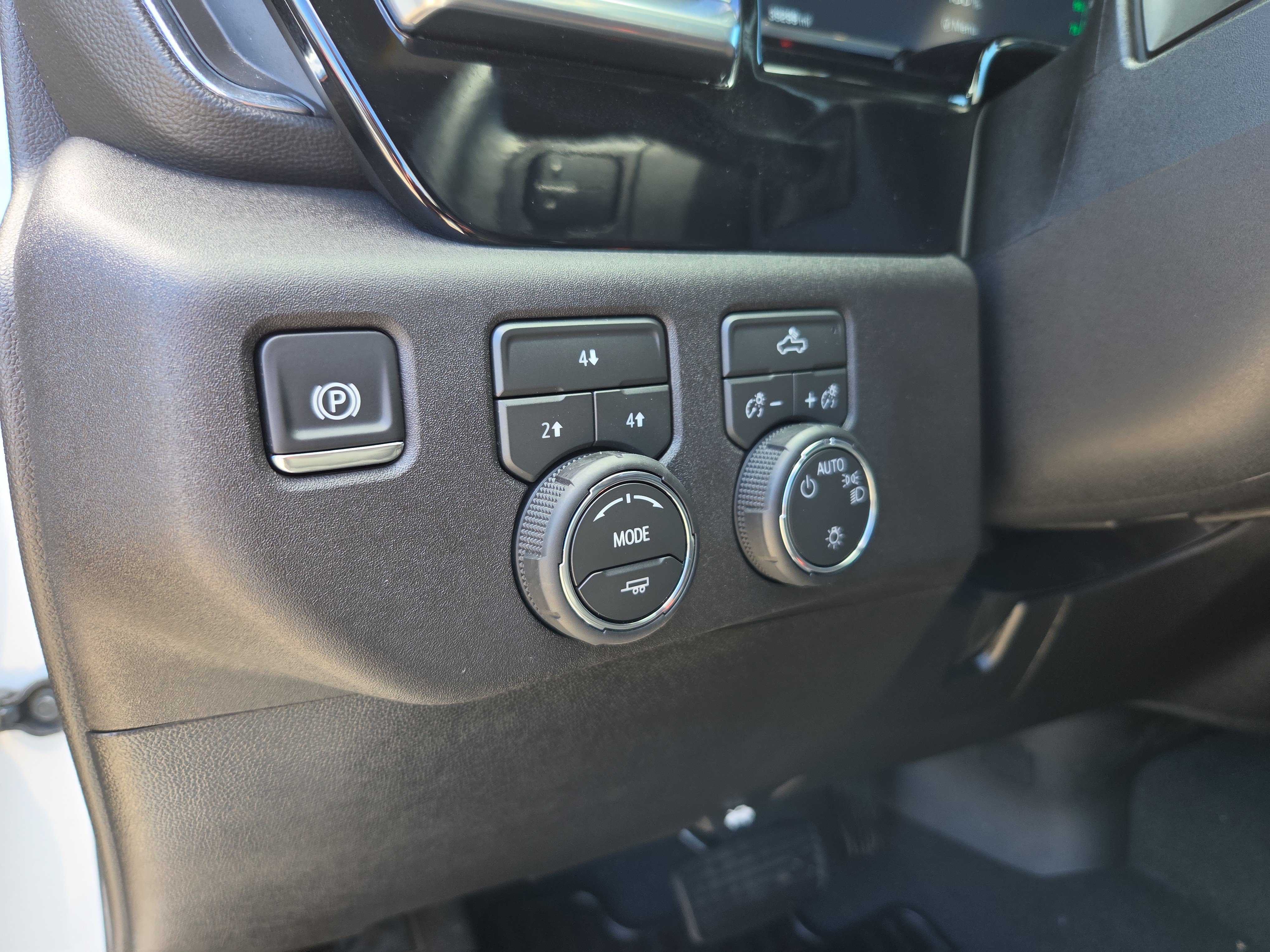 Used 2026 Chevrolet Silverado 2500 LT AWD/4WD image 17