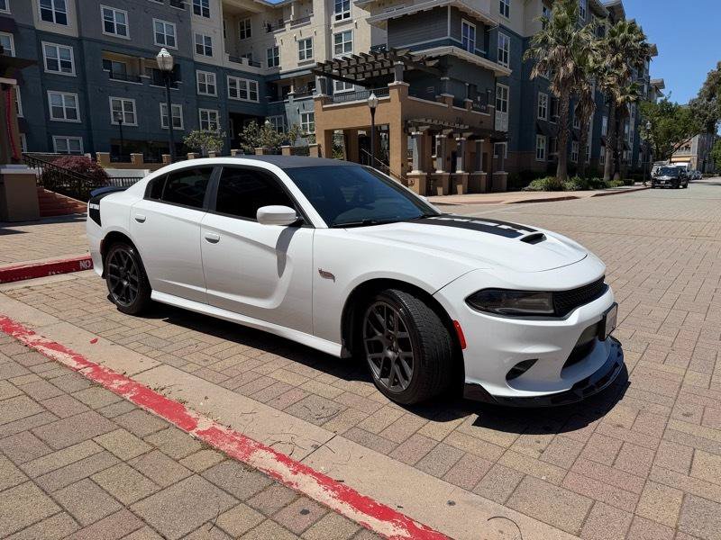 Used 2018 Dodge Charger R/T RWD image 11