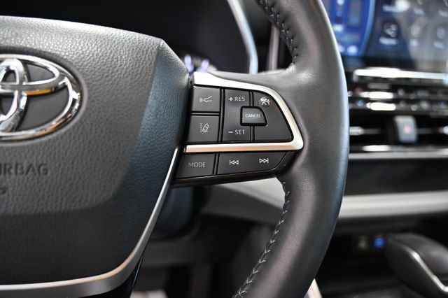 Used 2022 Toyota Highlander Platinum image 26