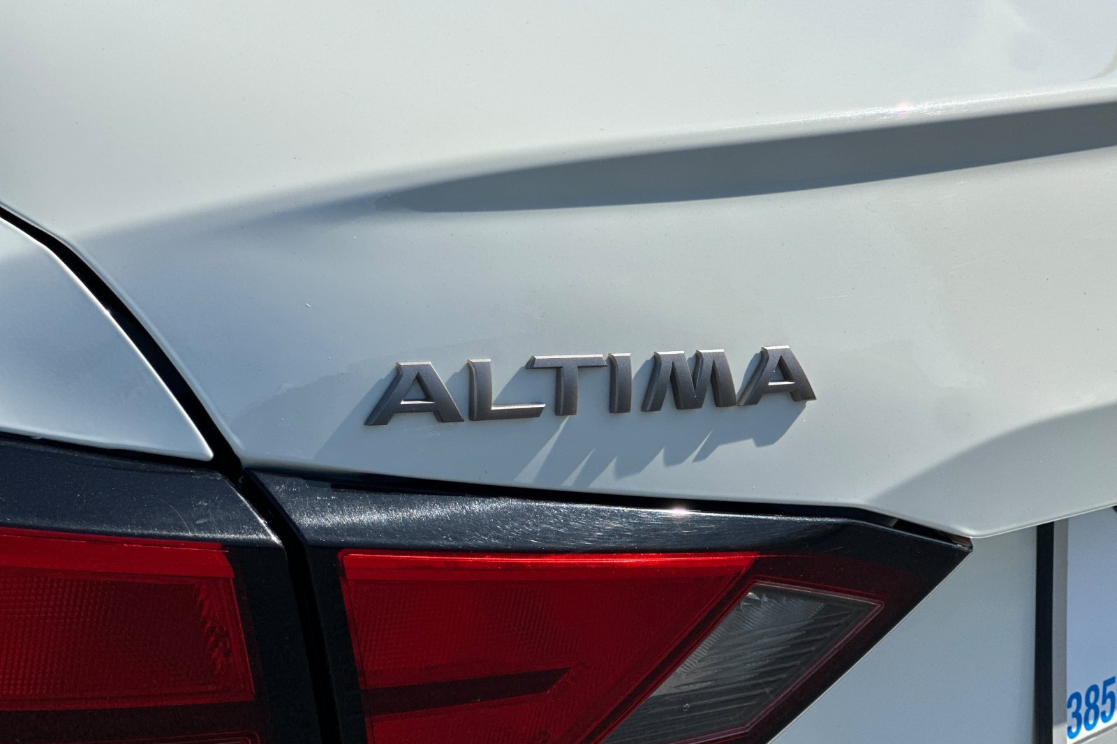 Used 2025 Nissan Altima 2.5 SV FWD image 26