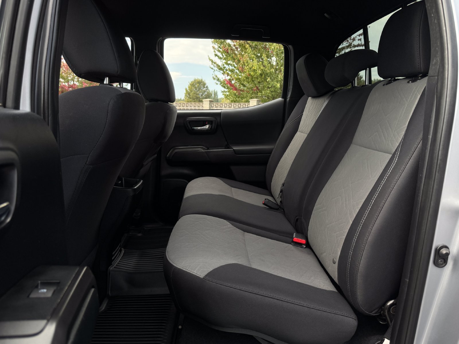 Used 2021 Toyota Tacoma TRD Sport AWD/4WD image 24