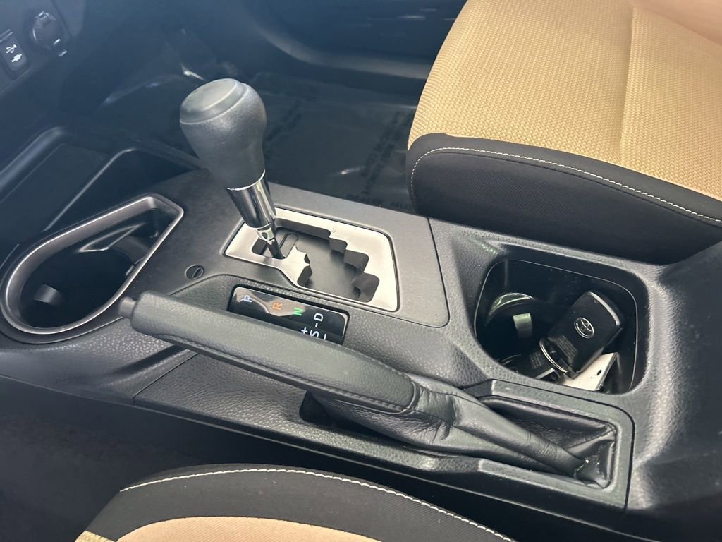 Used 2018 Toyota RAV4 XLE image 47