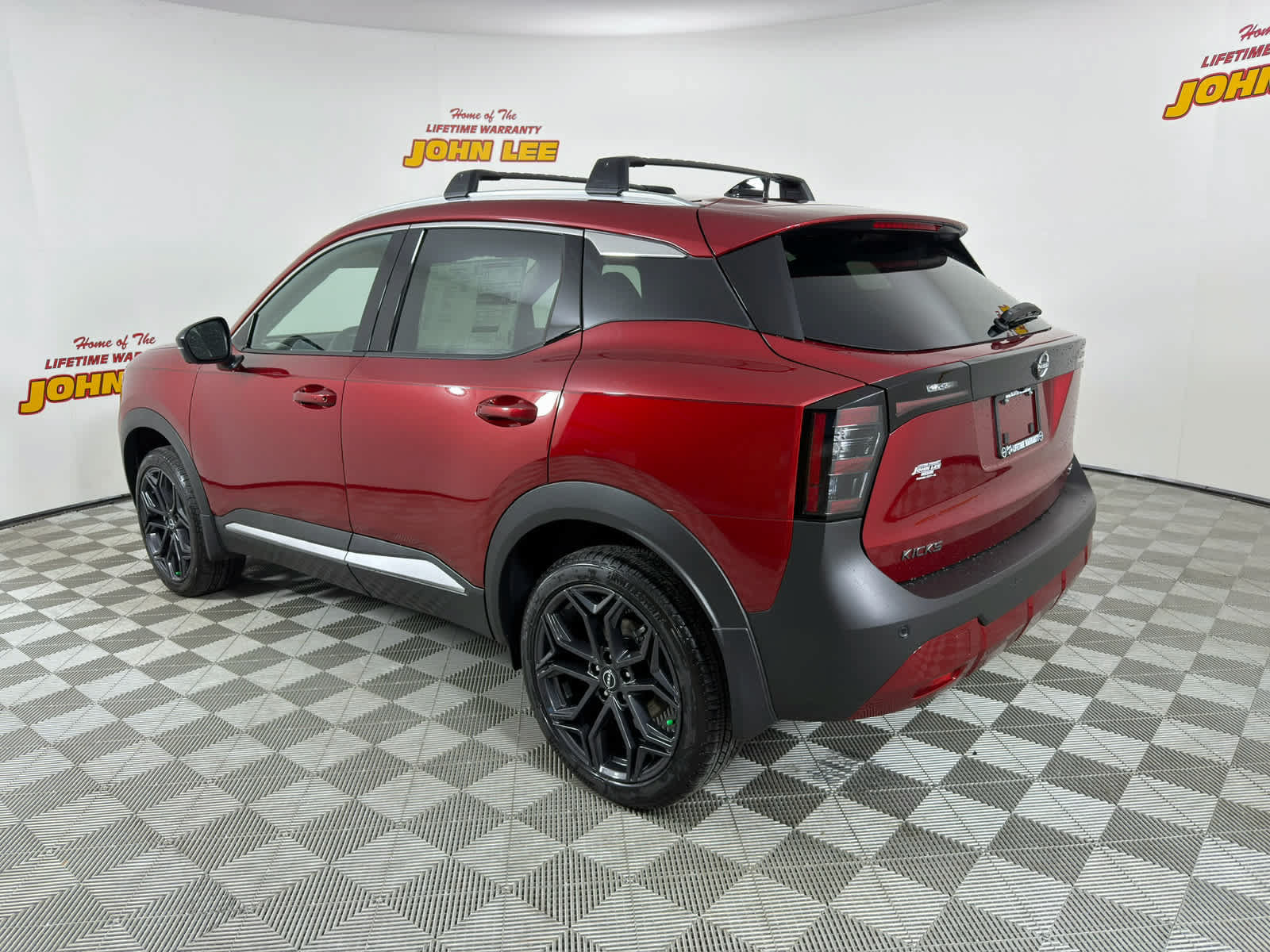 New 2026 Nissan Kicks SR w/ Cold Weather Package FWD image 3