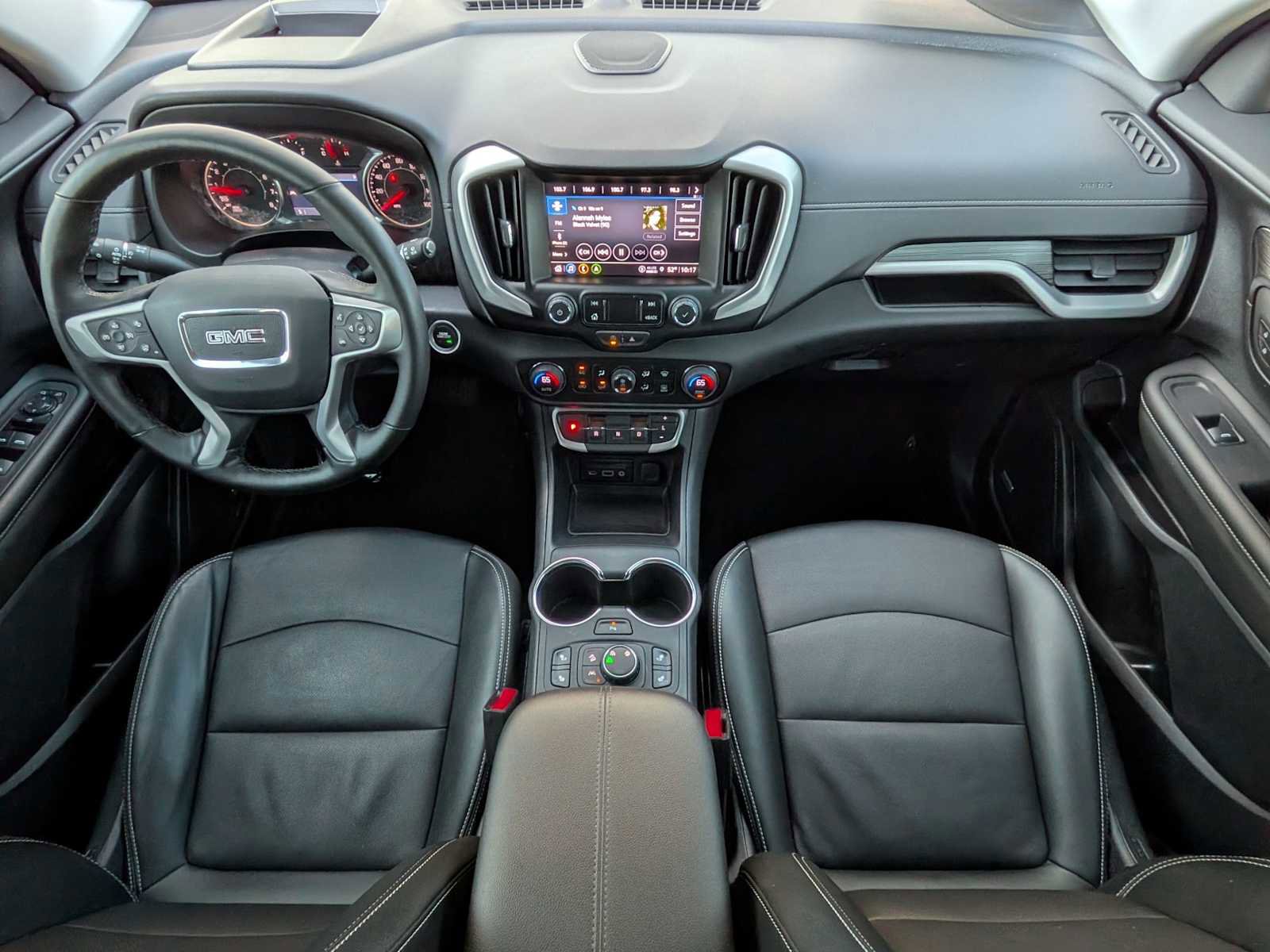 Used 2024 GMC Terrain SLT w/ Infotainment Package II image 23