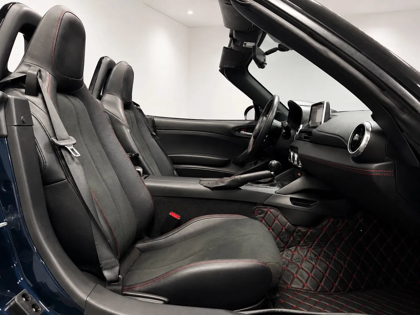 Used 2020 FIAT 124 Spider RWD image 17