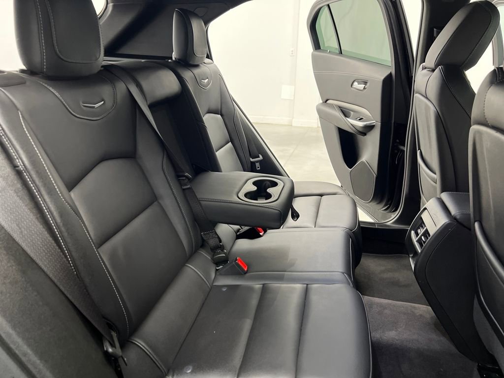 Used 2024 Cadillac XT4 Premium Luxury image 18