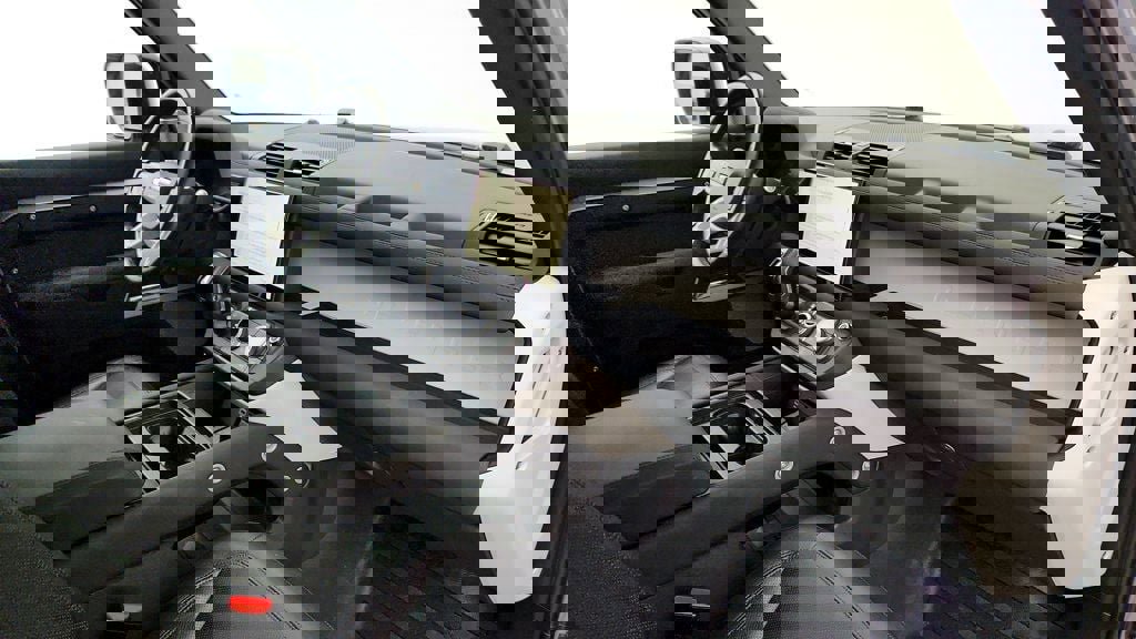 Used 2023 Land Rover Defender 130 S image 26