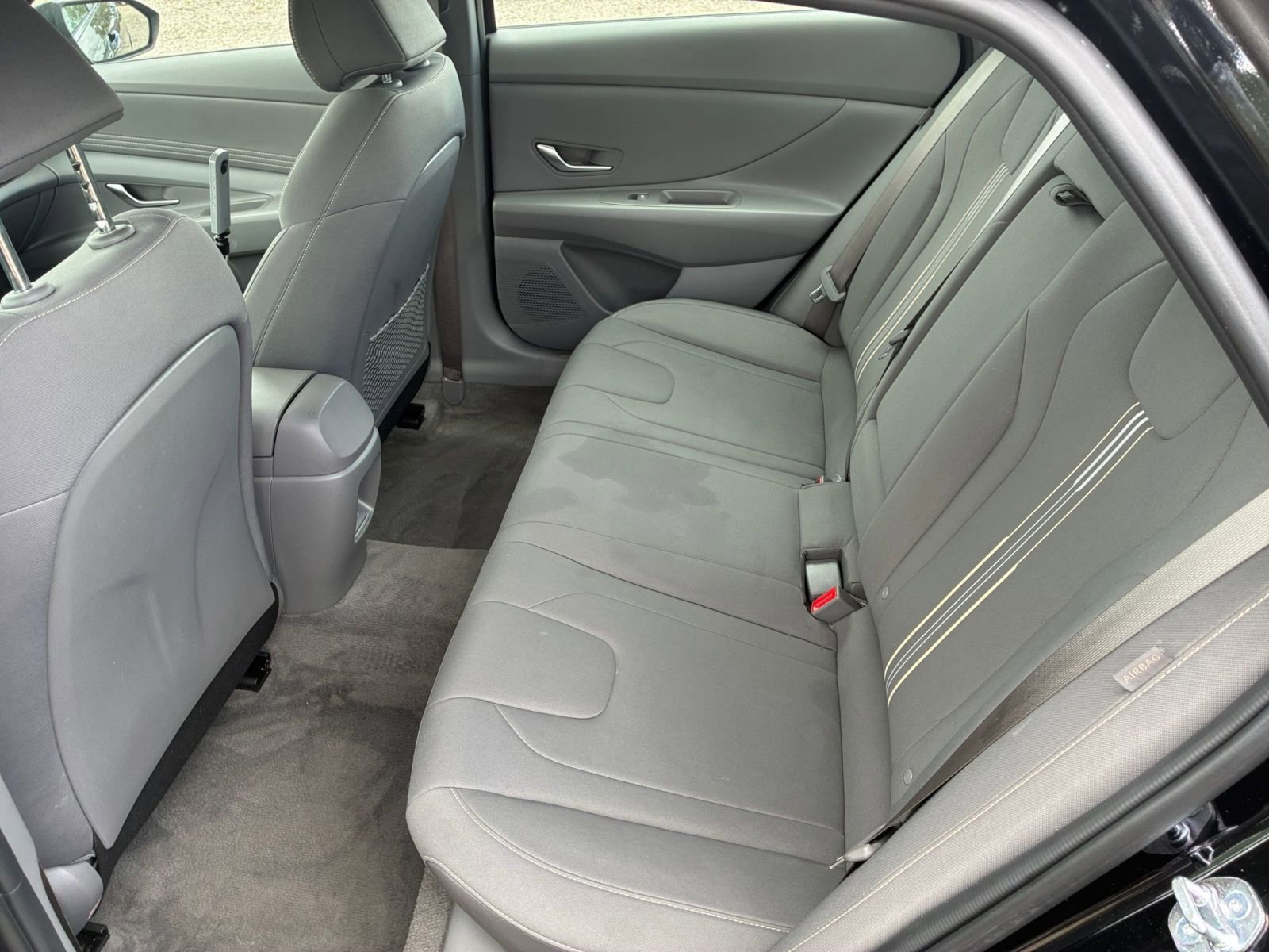Used 2025 Hyundai Elantra SEL FWD image 38