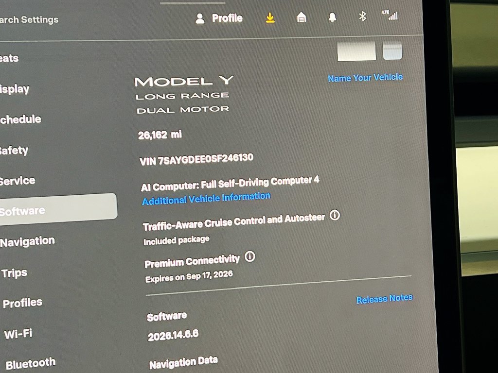 Used 2025 Tesla Model Y Long Range AWD/4WD image 11