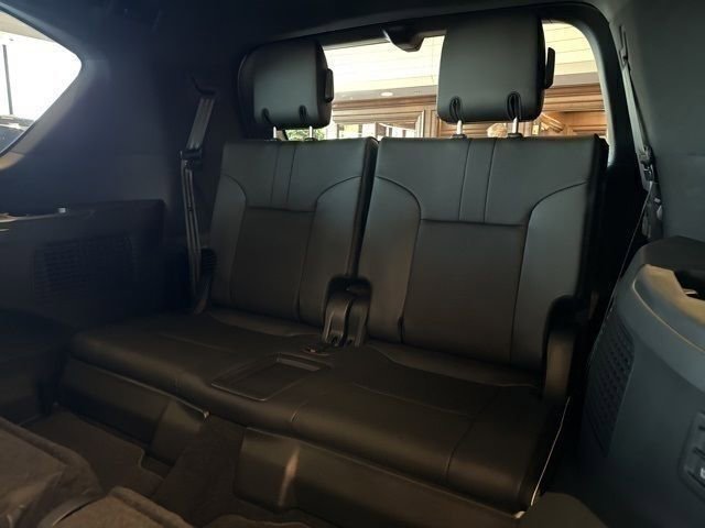 New 2026 Lexus LX 700h Luxury w/ Appearance Package AWD/4WD image 24