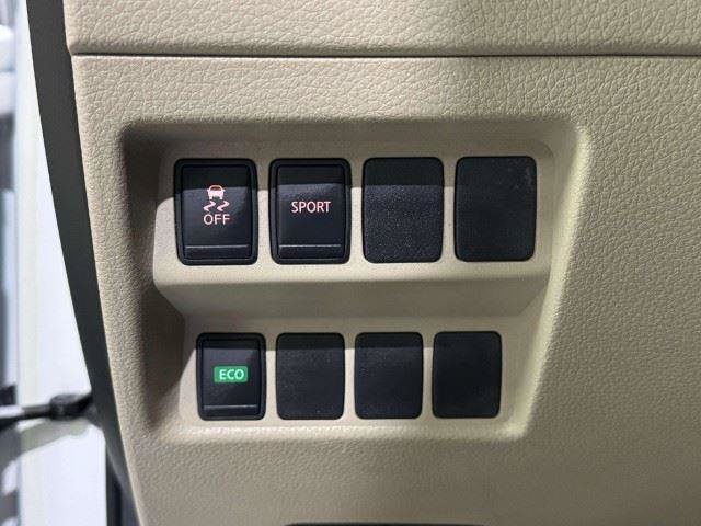 Used 2016 Nissan Rogue SV FWD image 42