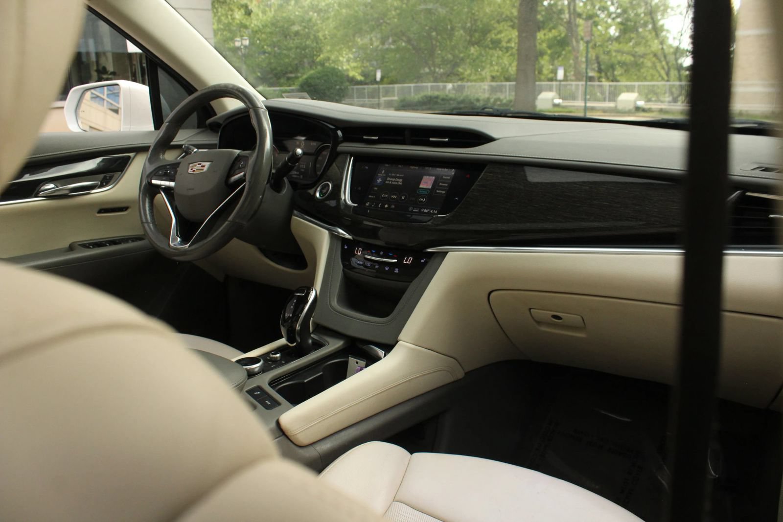 Used 2020 Cadillac XT6 Premium Luxury AWD/4WD image 27