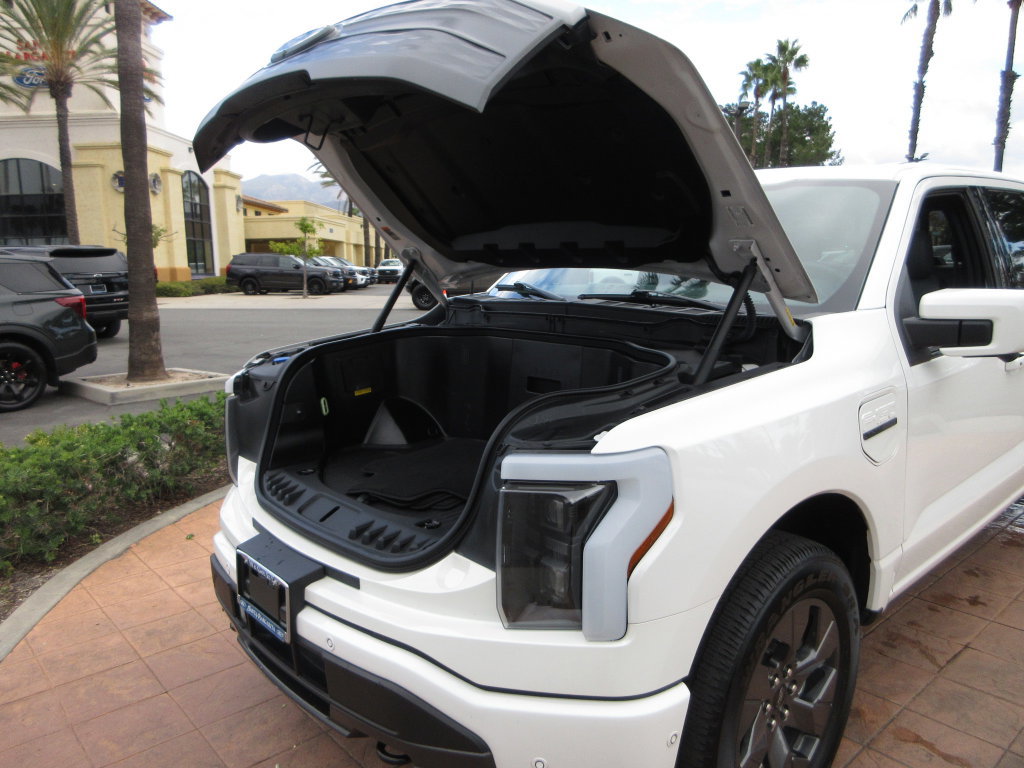 Certified 2023 Ford F150 Lightning Lariat w/ Equipment Group 511A High AWD/4WD image 30