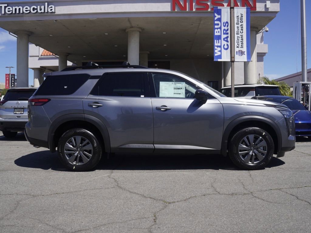 New 2026 Nissan Pathfinder SV image 3