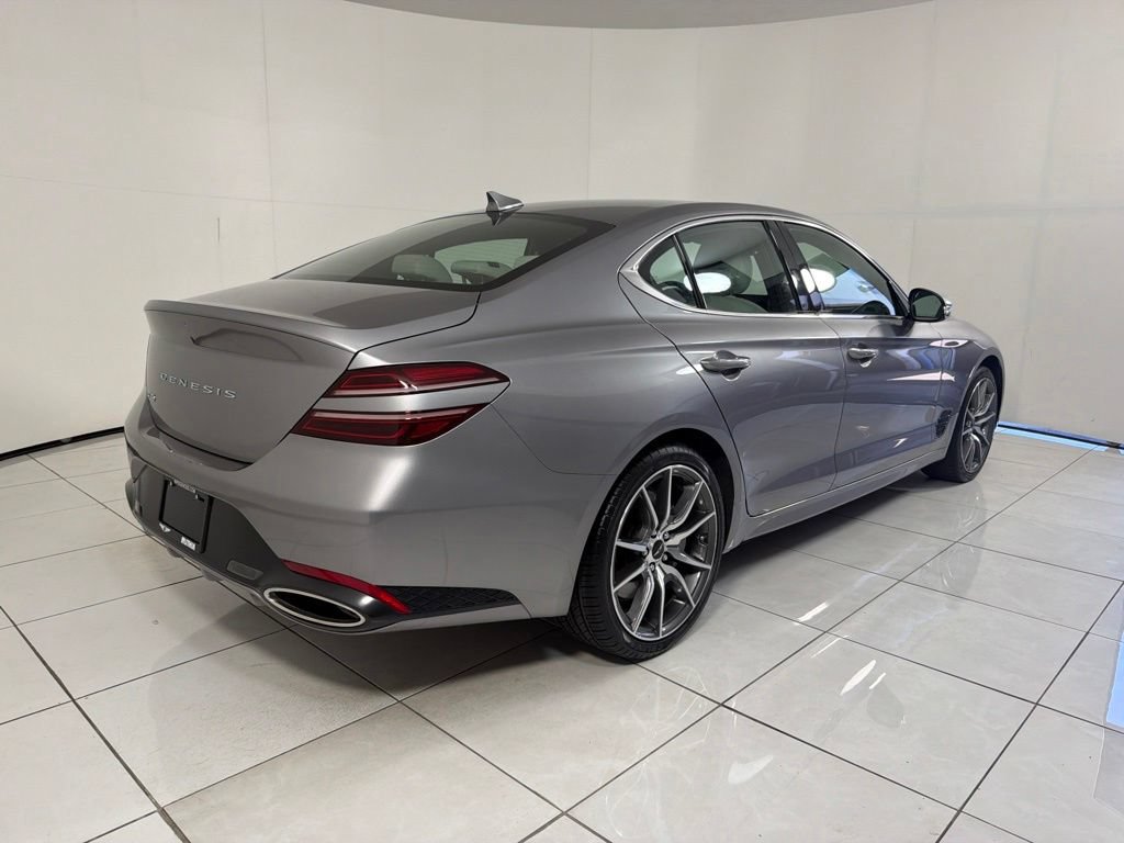 Used 2025 Genesis G70 2.5T RWD image 5