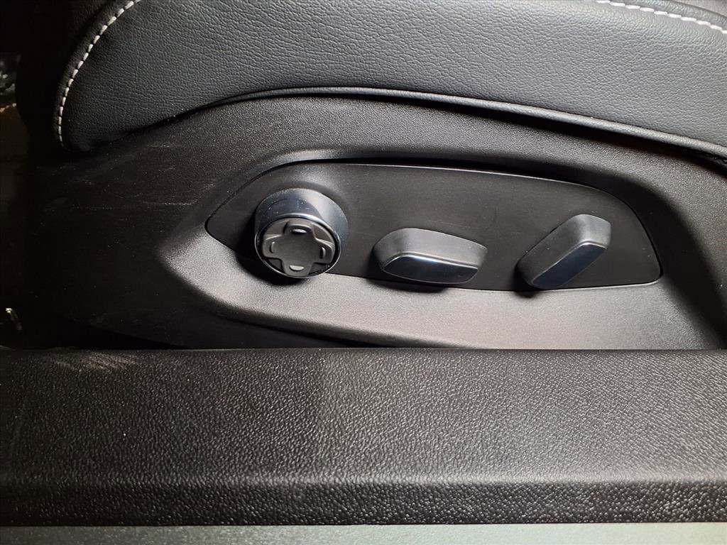 Used 2023 Chevrolet Corvette Z06 w/ Stealth Interior Trim Package image 15