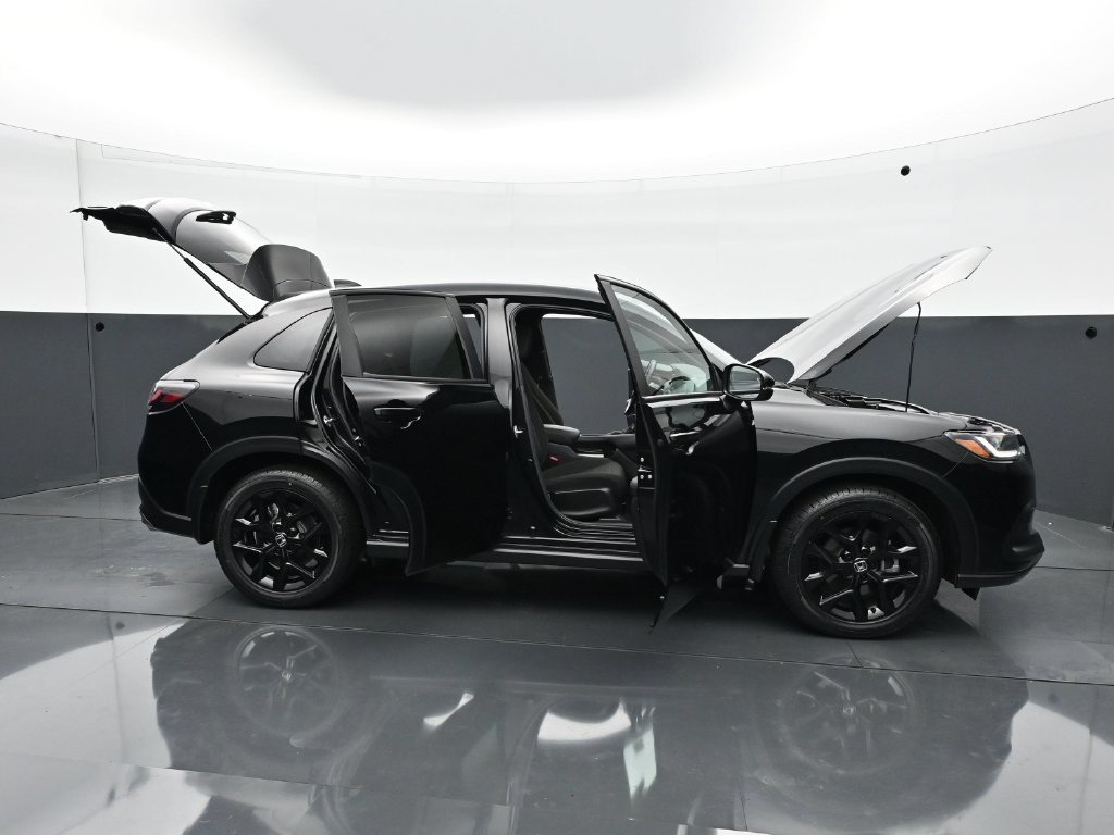 Used 2024 Honda HR-V Sport image 35
