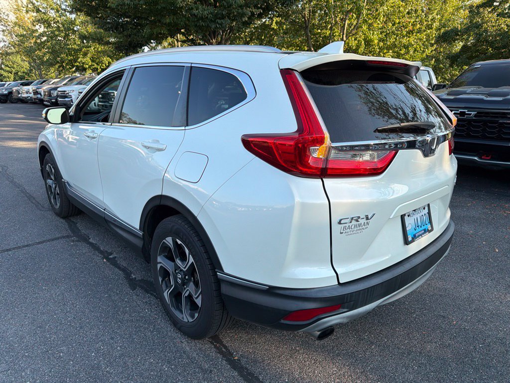 Used 2017 Honda CR-V Touring image 4
