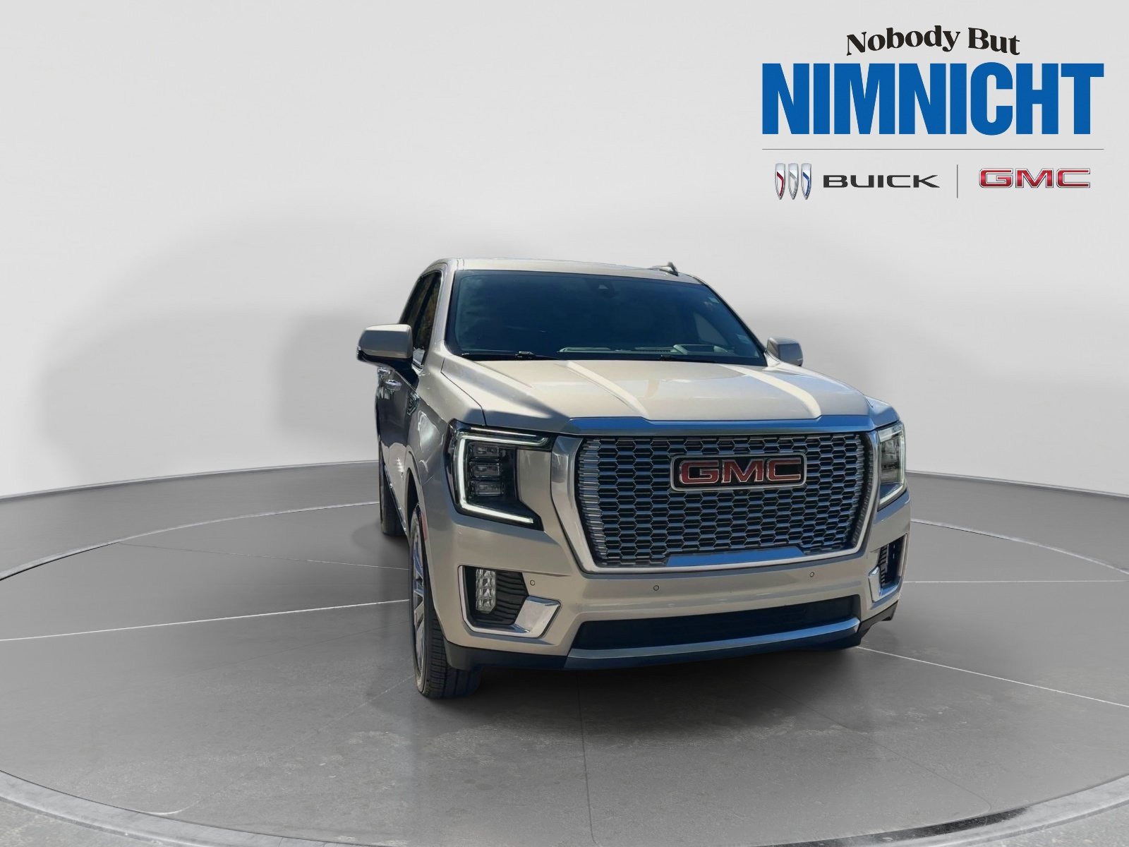 Used 2022 GMC Yukon Denali RWD image 2