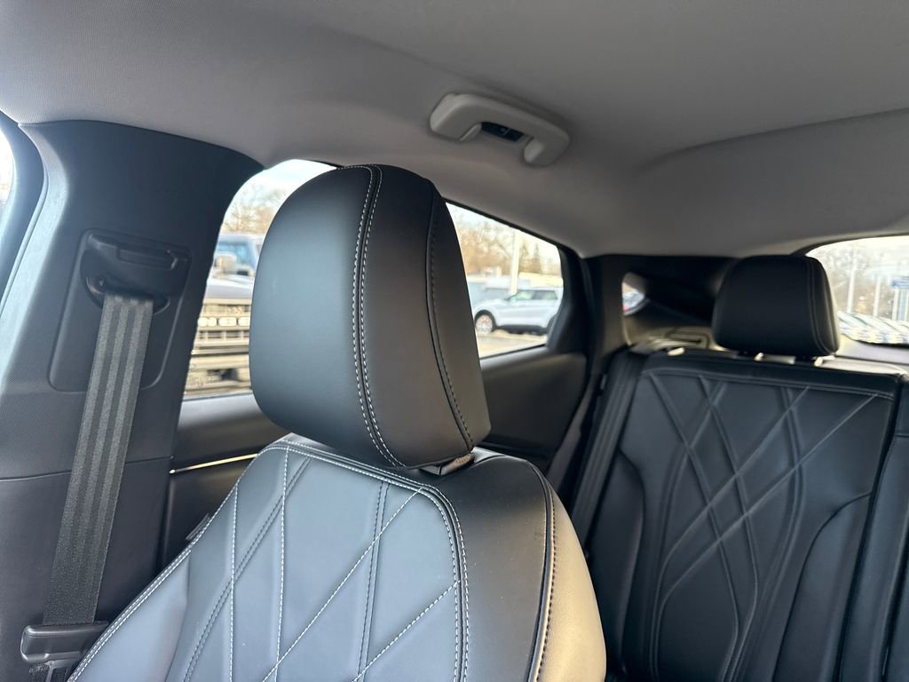 Used 2025 Ford Mustang Mach-E Select w/ Comfort Package Lite image 39