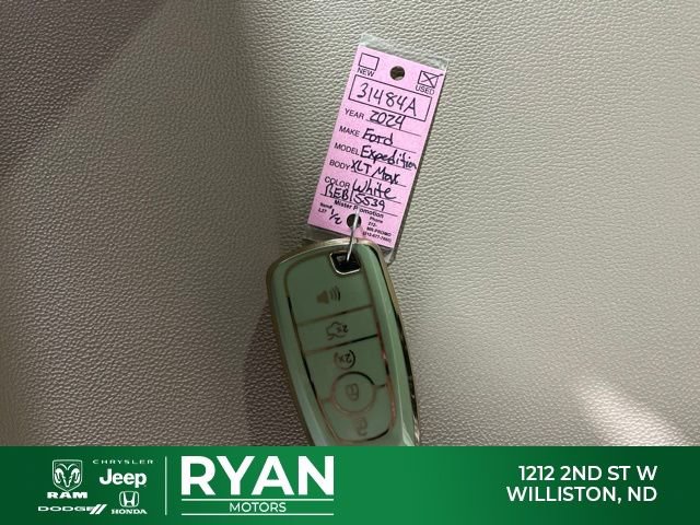 Used 2024 Ford Expedition Max XLT AWD/4WD image 18