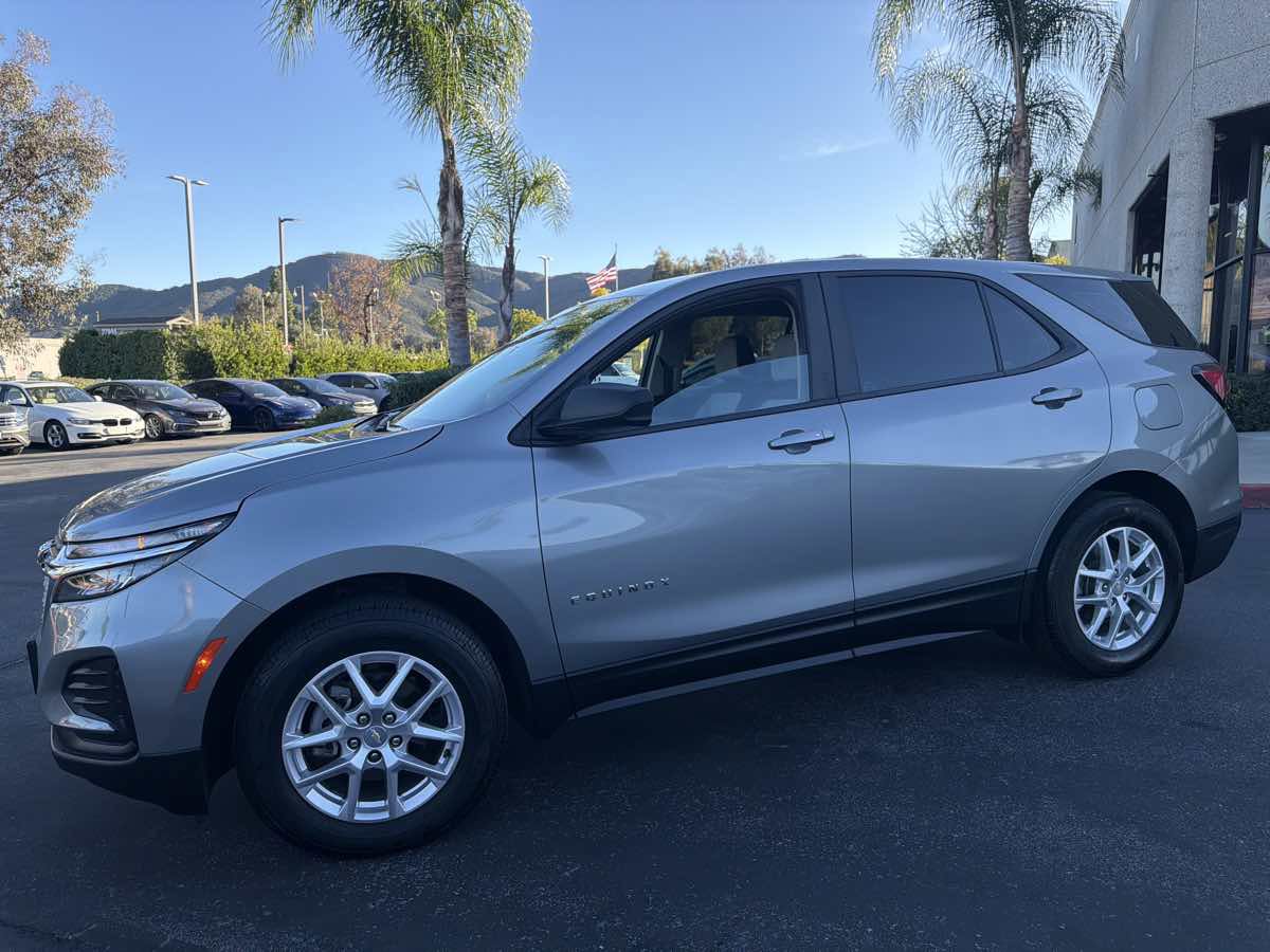 Used 2023 Chevrolet Equinox LS image 18