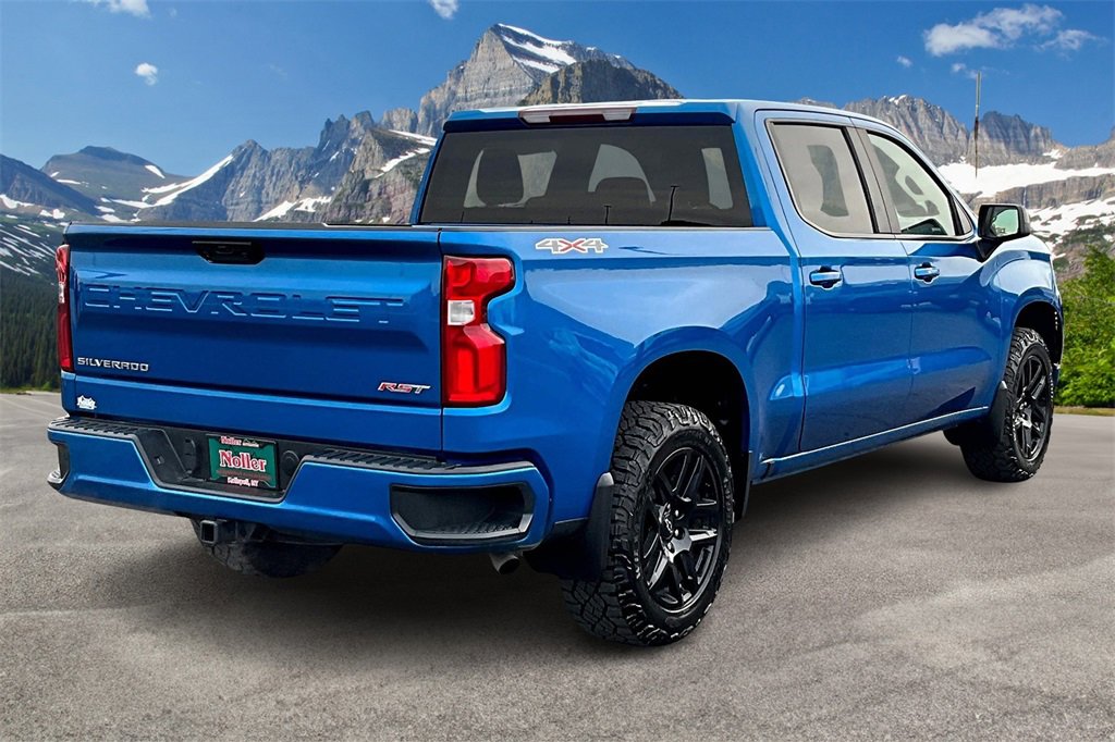 Used 2022 Chevrolet Silverado 1500 RST image 2