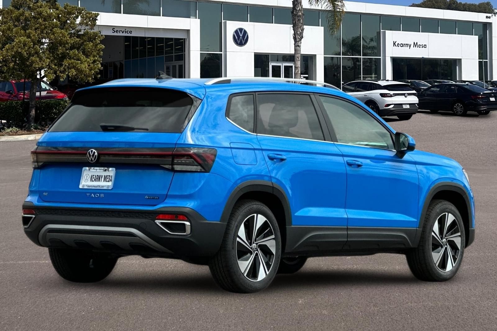 New 2026 Volkswagen Taos SE AWD/4WD image 4