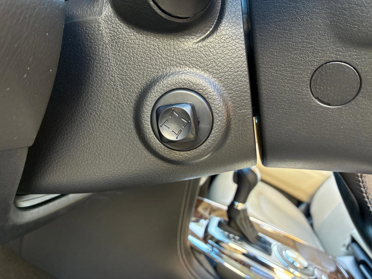 Used 2018 Nissan Armada SL w/ Premium Package image 27