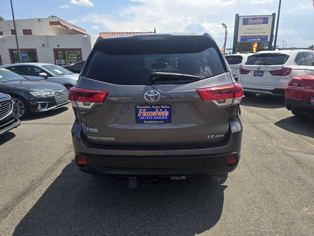 Used 2017 Toyota Highlander LE AWD/4WD image 11