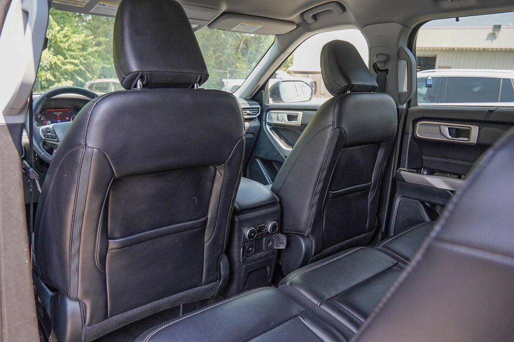 Used 2023 Ford Explorer Limited image 38