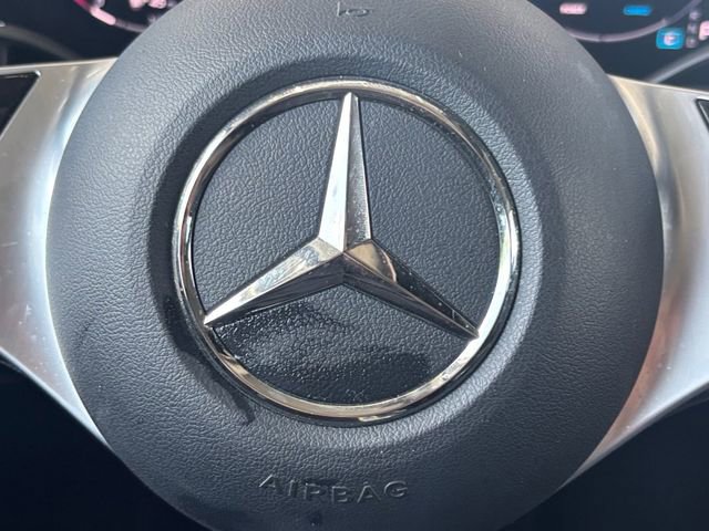 Used 2024 Mercedes-Benz GLC 300 image 13