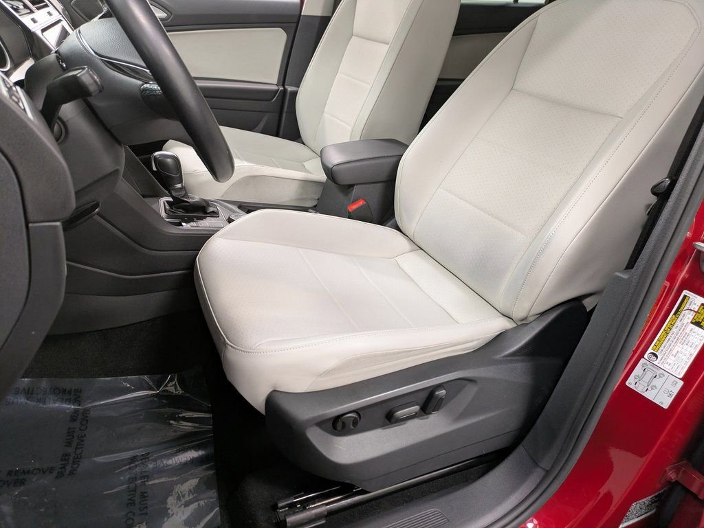Used 2019 Volkswagen Tiguan SE image 11